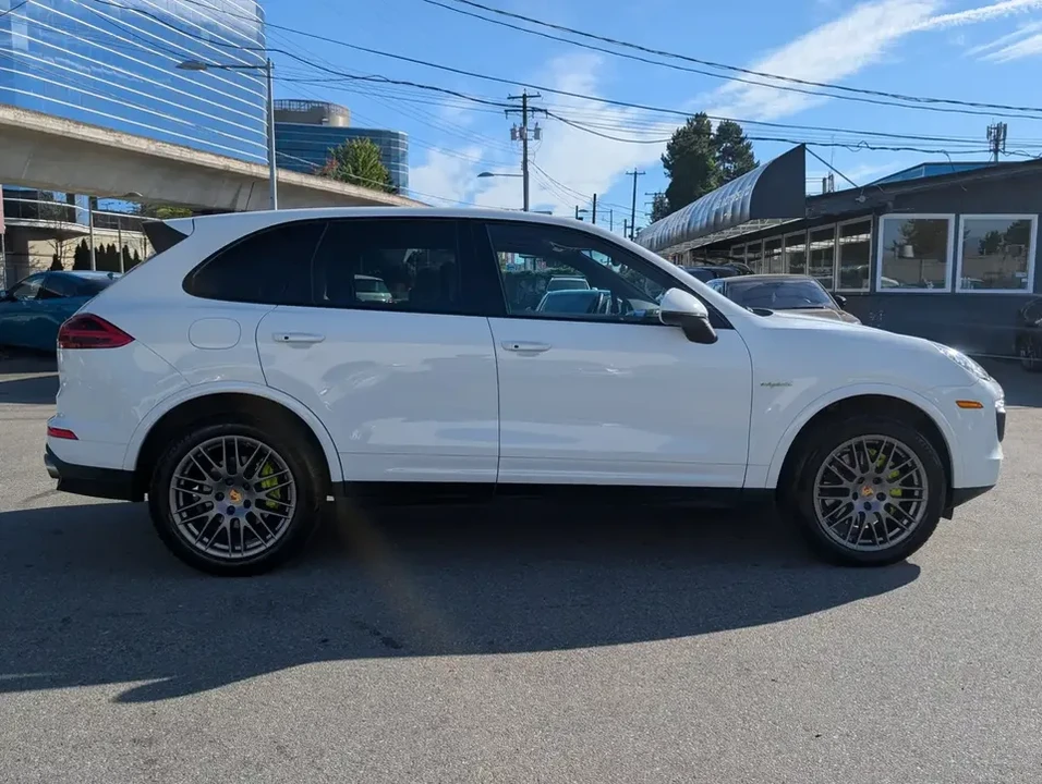 2018 Porsche 958 Cayenne - Image 6 of 20