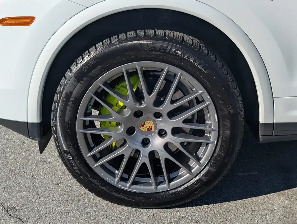 2018 Porsche 958 Cayenne - Image 9 of 20