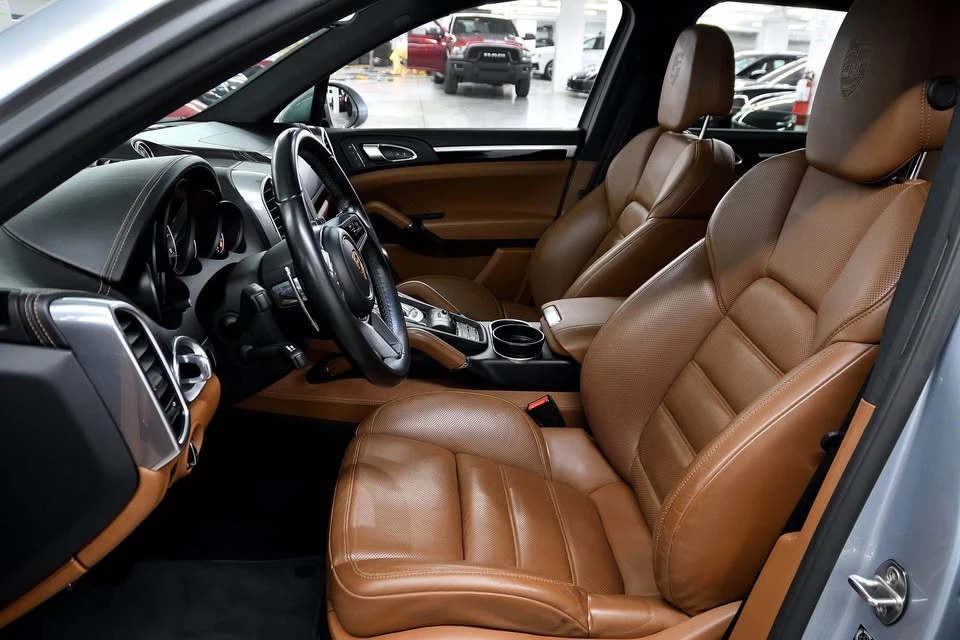 2018 Porsche 958 Cayenne - Image 3 of 11