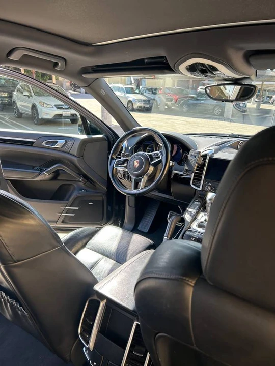 2018 Porsche 958 Cayenne - Image 12 of 24