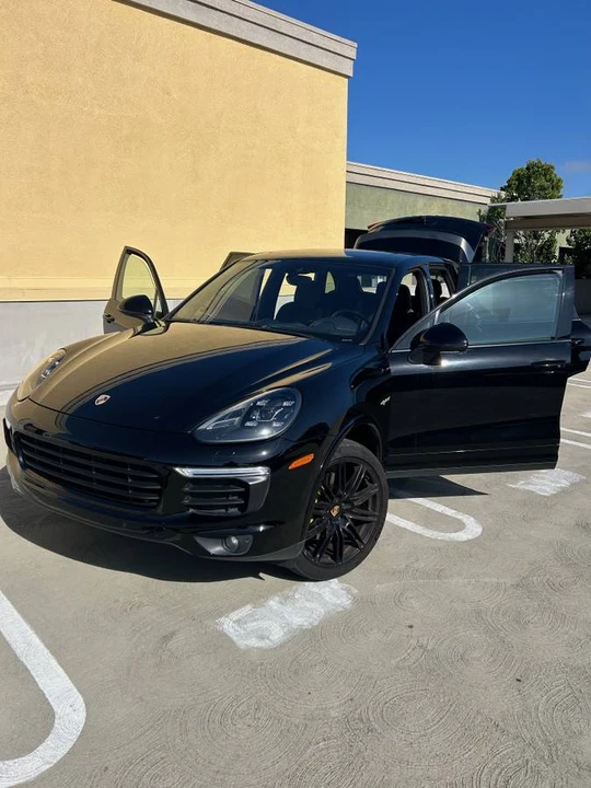 2018 Porsche 958 Cayenne - Image 2 of 24