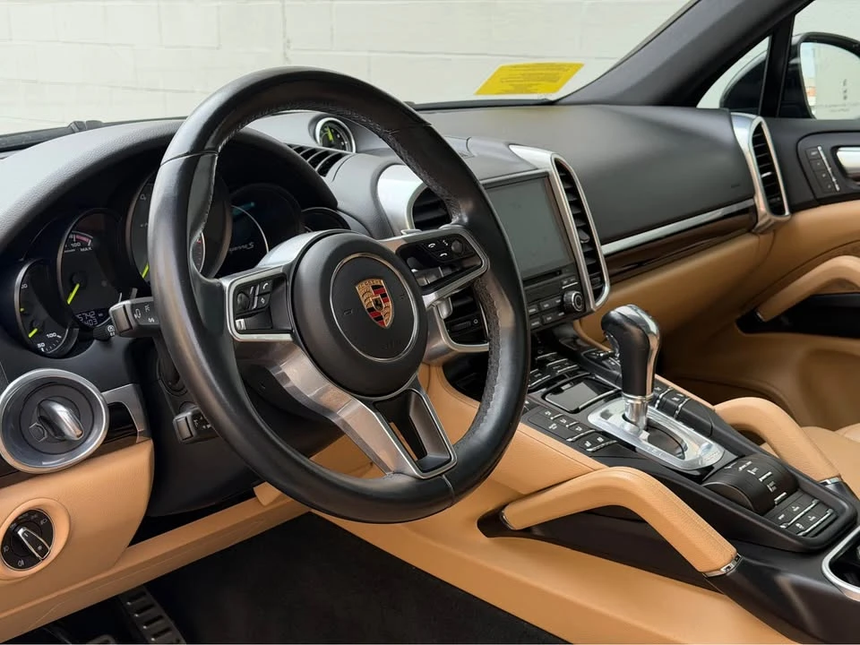 2018 Porsche 958 Cayenne S - Image 8 of 20