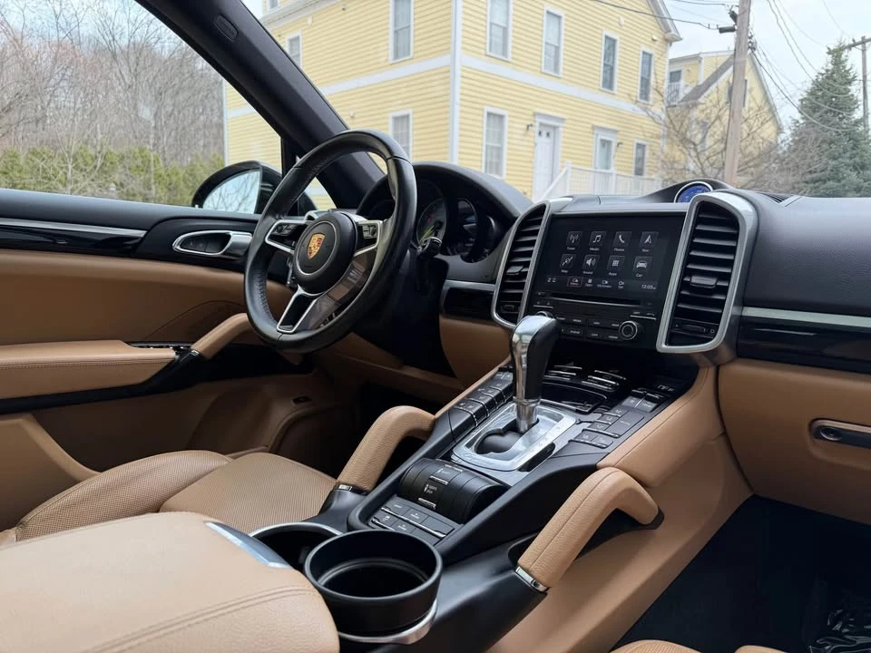 2018 Porsche 958 Cayenne S - Image 11 of 20