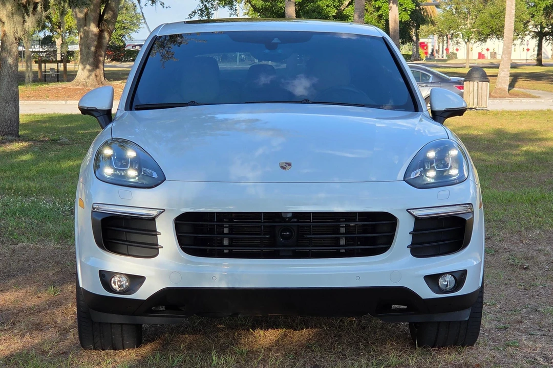 2018 Porsche 958 Cayenne S - Image 2 of 31