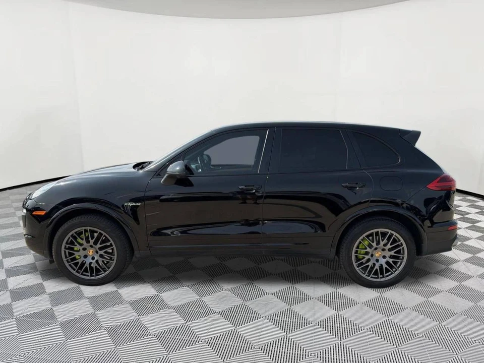 2018 Porsche 958 Cayenne - Image 2 of 5