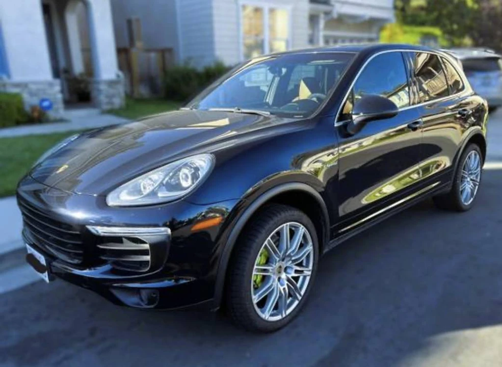 2018 Porsche Cayenne - Image 2 of 18