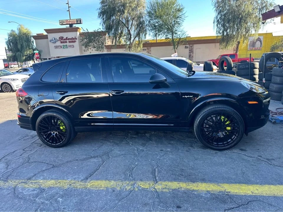 2018 Porsche 958 Cayenne S - Image 3 of 13