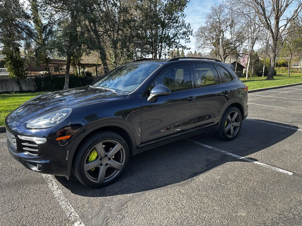 2018 Porsche 958 Cayenne S - Image 2 of 31