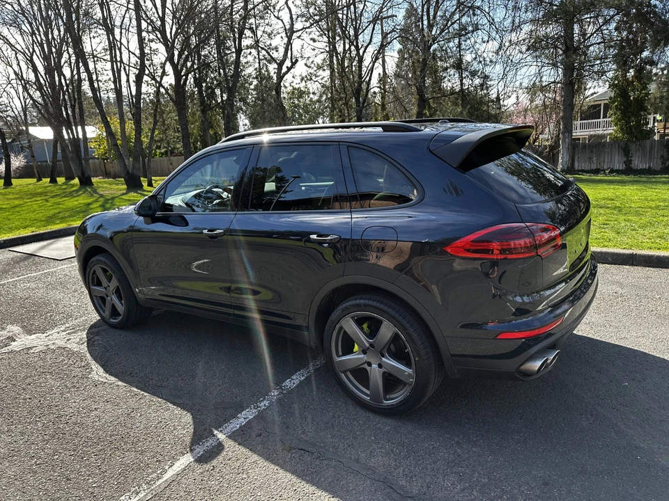 2018 Porsche 958 Cayenne S - Image 7 of 31