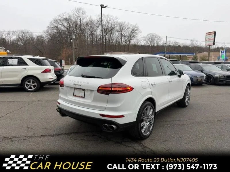 2018 Porsche 958 Cayenne S - Image 7 of 12
