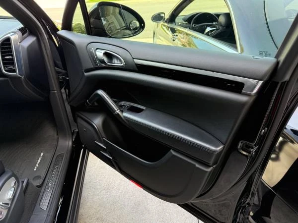2018 Porsche 958 Cayenne S - Image 18 of 21