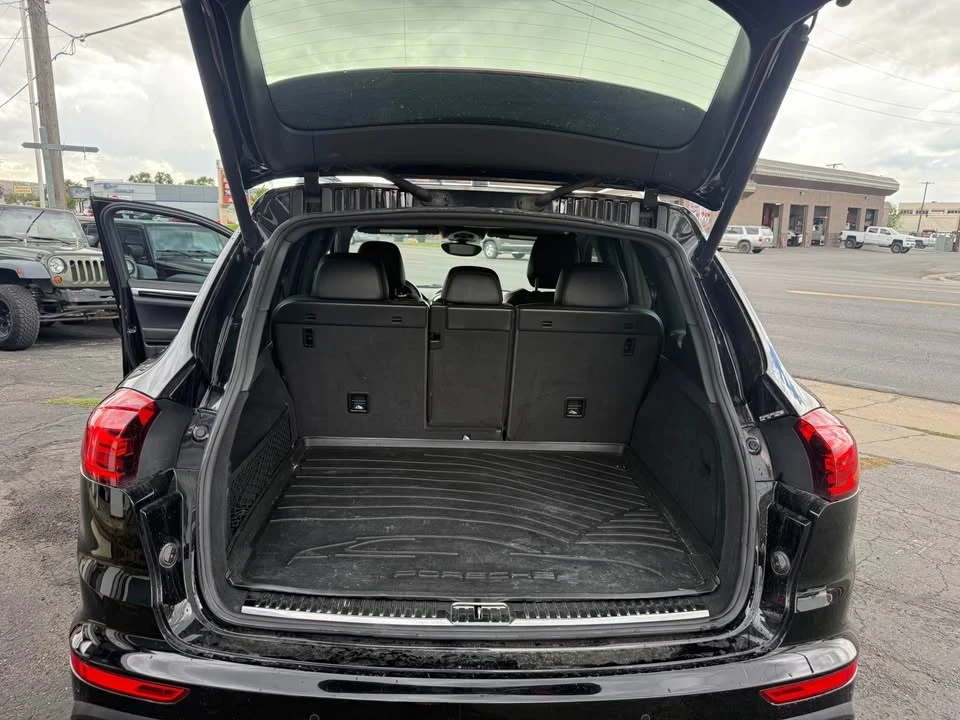 2018 Porsche 958 Cayenne S - Image 12 of 12