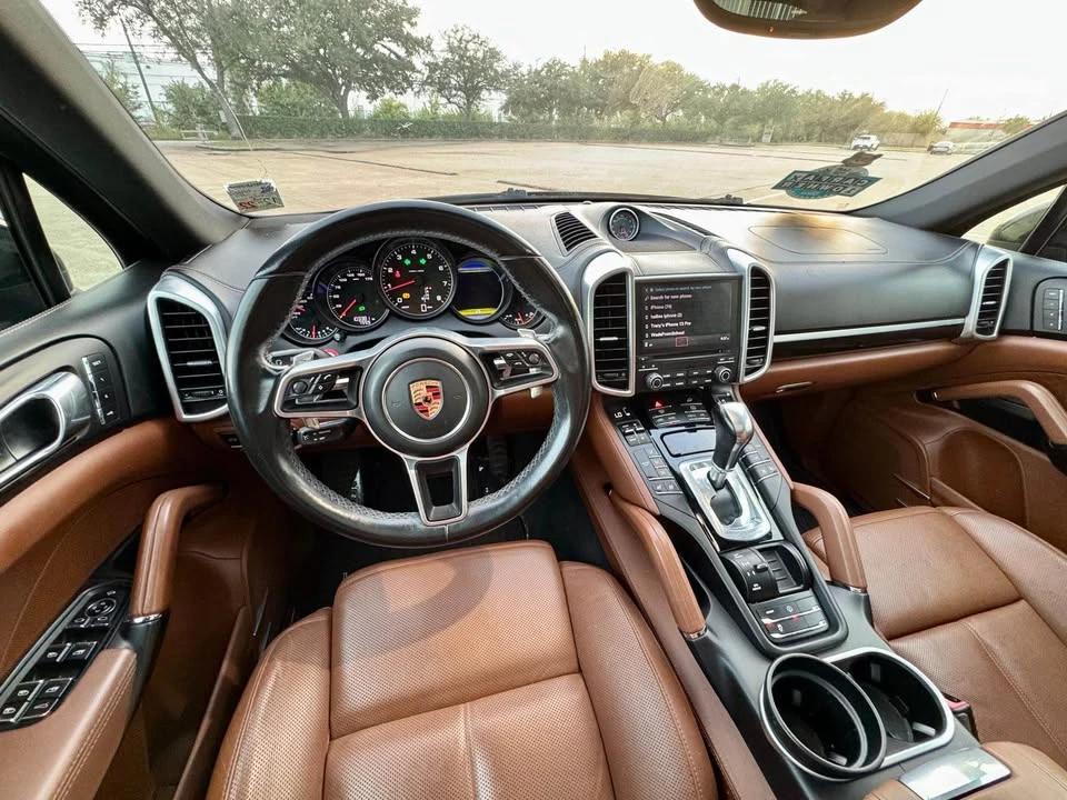 2018 Porsche 958 Cayenne S - Image 12 of 15