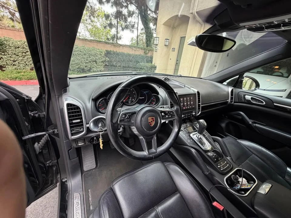 2018 Porsche 958 Cayenne S - Image 17 of 19