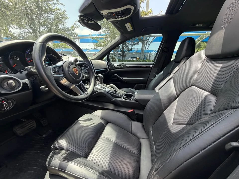 2018 Porsche 958 Cayenne S - Image 13 of 14
