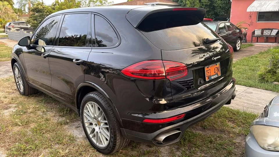2018 Porsche 958 Cayenne S - Image 4 of 12