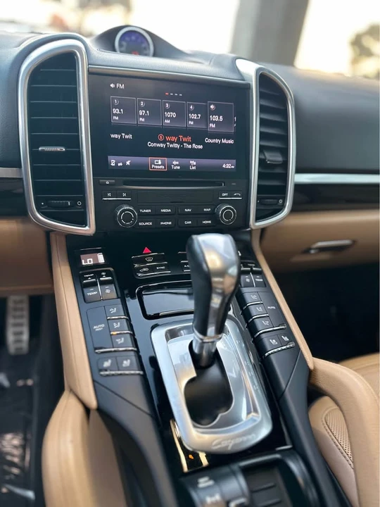 2018 Porsche 958 Cayenne S - Image 14 of 16