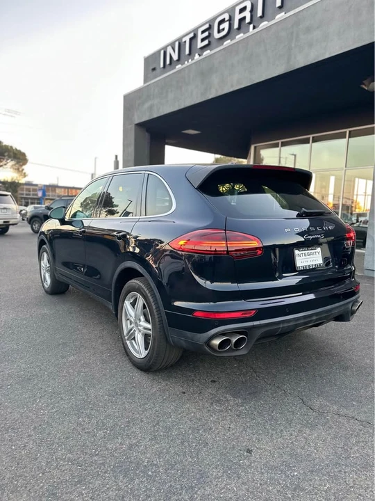 2018 Porsche 958 Cayenne S - Image 6 of 16