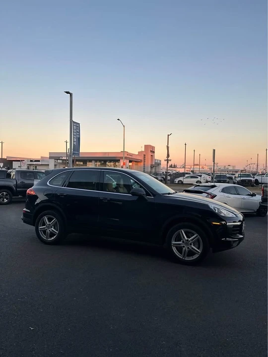 2018 Porsche 958 Cayenne S - Image 8 of 16