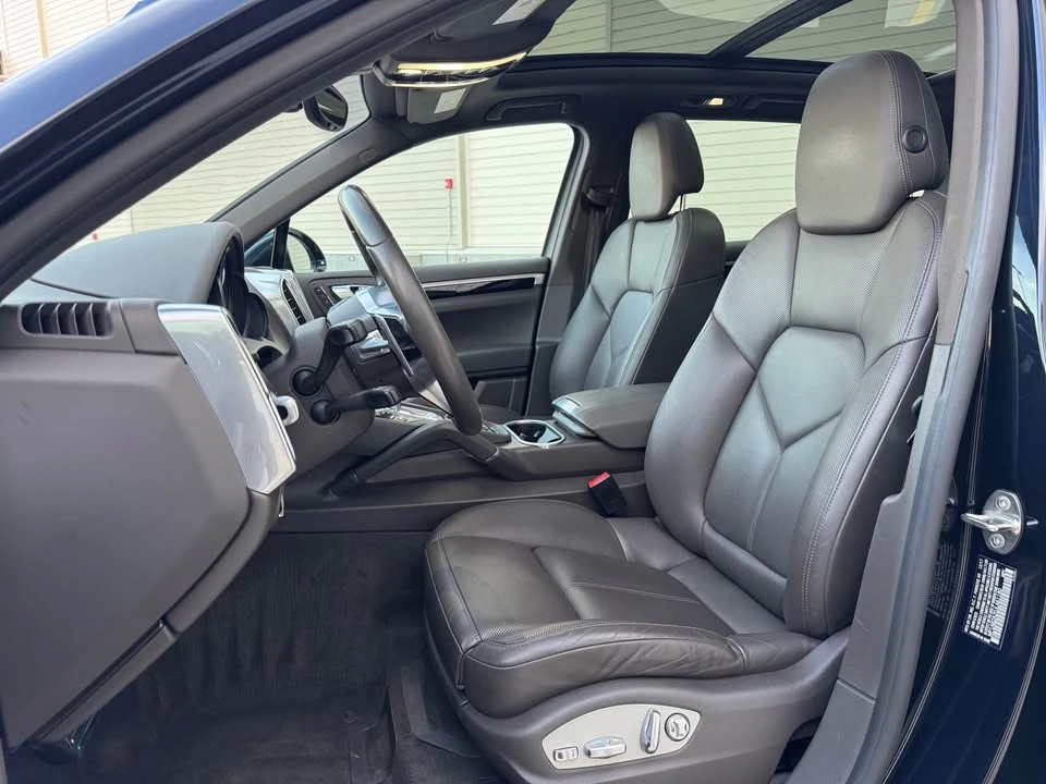 2018 Porsche 958 Cayenne S - Image 9 of 20
