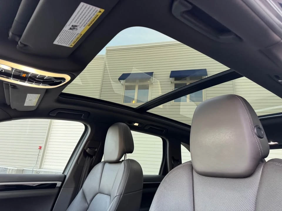 2018 Porsche 958 Cayenne S - Image 10 of 20