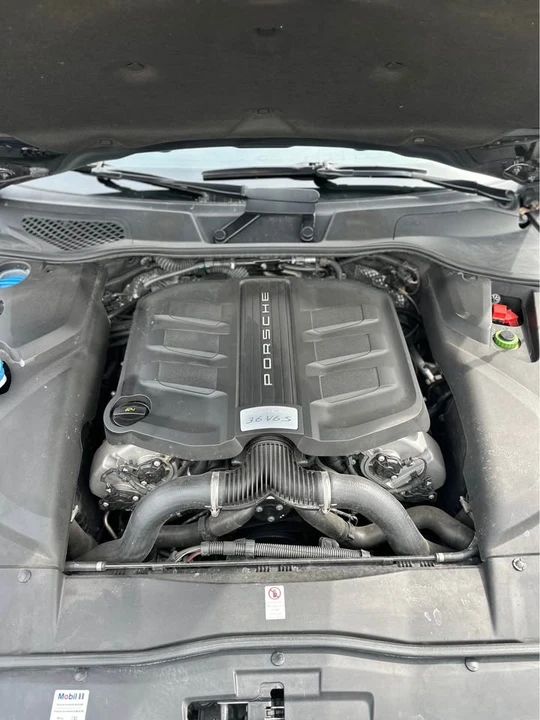 2018 Porsche 958 Cayenne S - Image 18 of 18