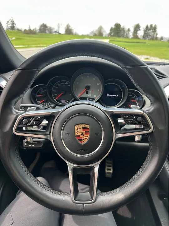 2018 Porsche 958 Cayenne S - Image 11 of 18