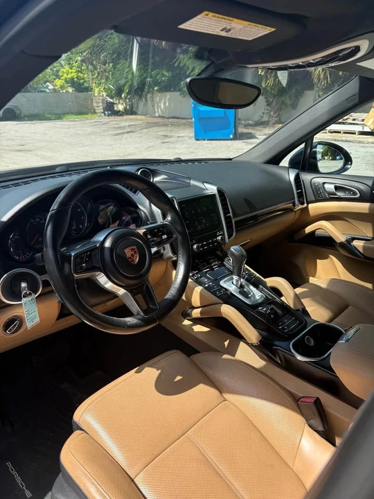 2018 Porsche 958 Cayenne S - Image 4 of 8