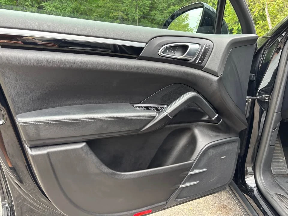 2018 Porsche 958 Cayenne S - Image 19 of 20