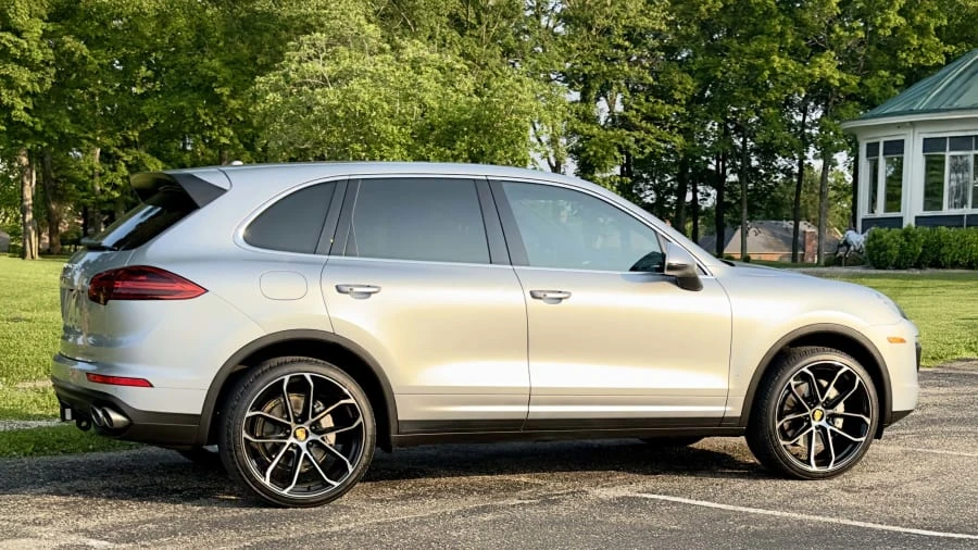 2018 Porsche 958 Cayenne S - Image 11 of 31