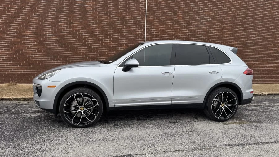 2018 Porsche 958 Cayenne S - Image 2 of 11