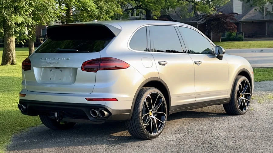 2018 Porsche 958 Cayenne S - Image 12 of 31