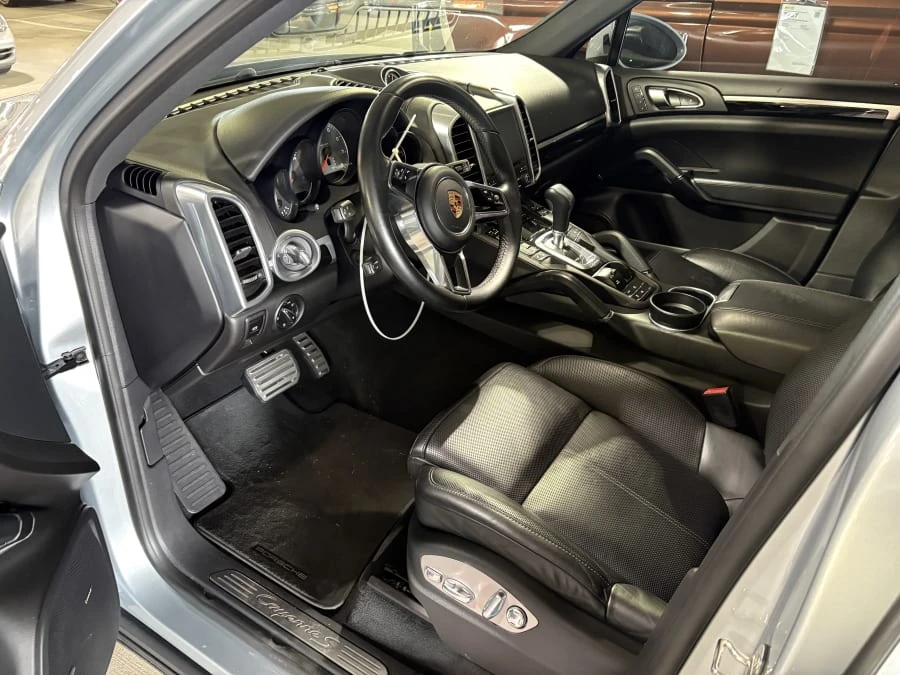 2018 Porsche 958 Cayenne S - Image 8 of 11