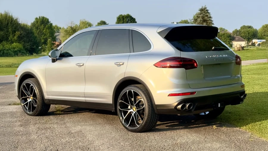 2018 Porsche 958 Cayenne S - Image 8 of 31
