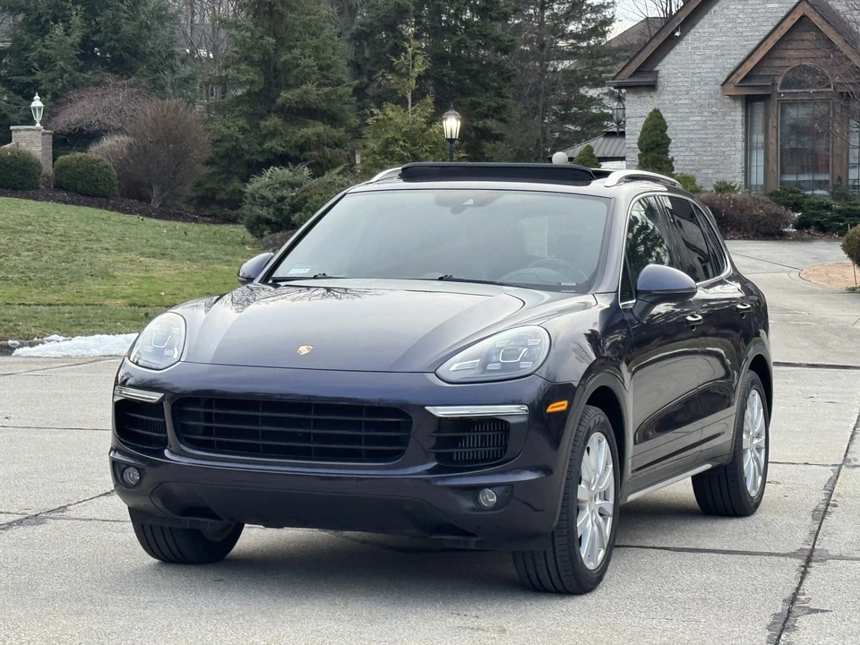 2018 Porsche 958 Cayenne S - Image 2 of 31