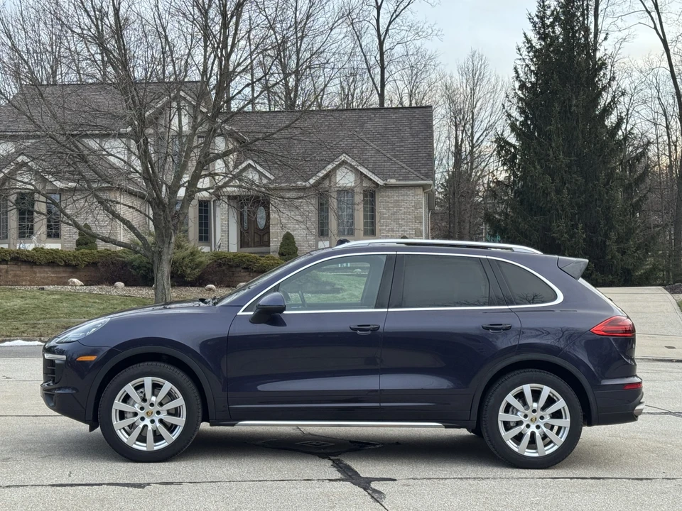 2018 Porsche 958 Cayenne S - Image 8 of 31