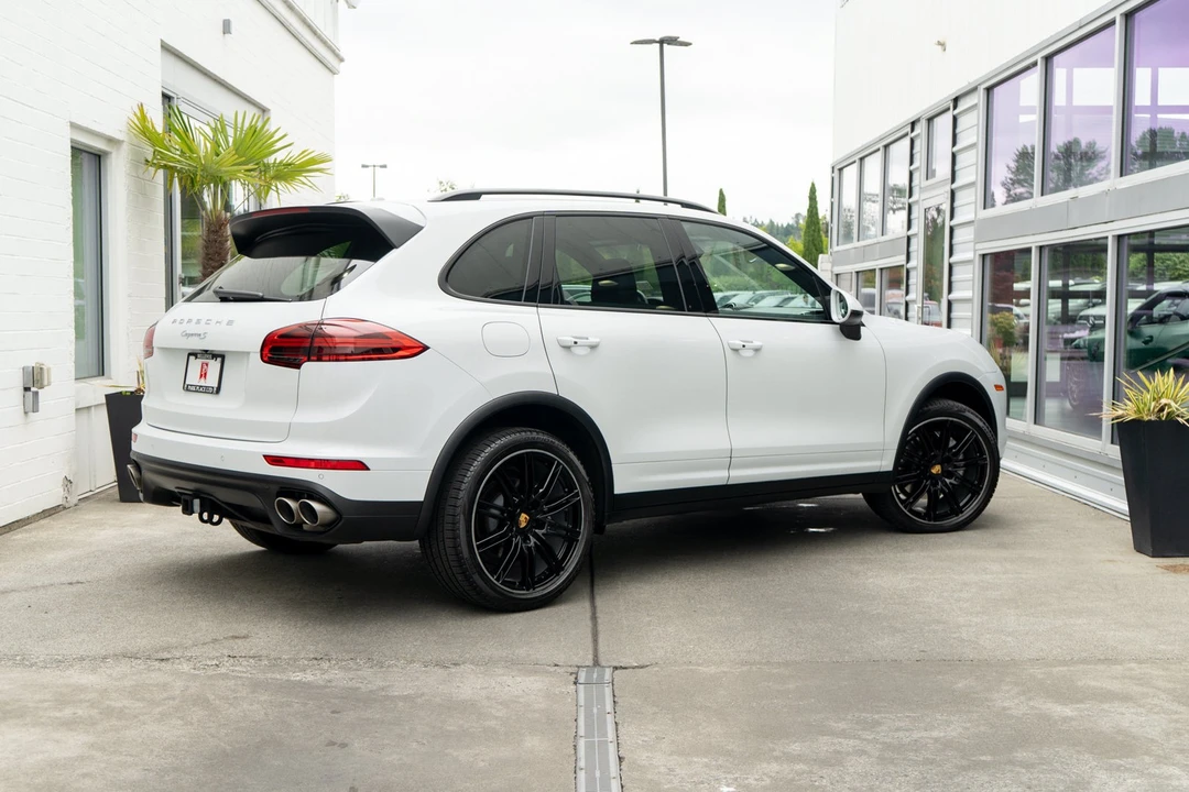 2018 Porsche 958 Cayenne S - Image 6 of 31
