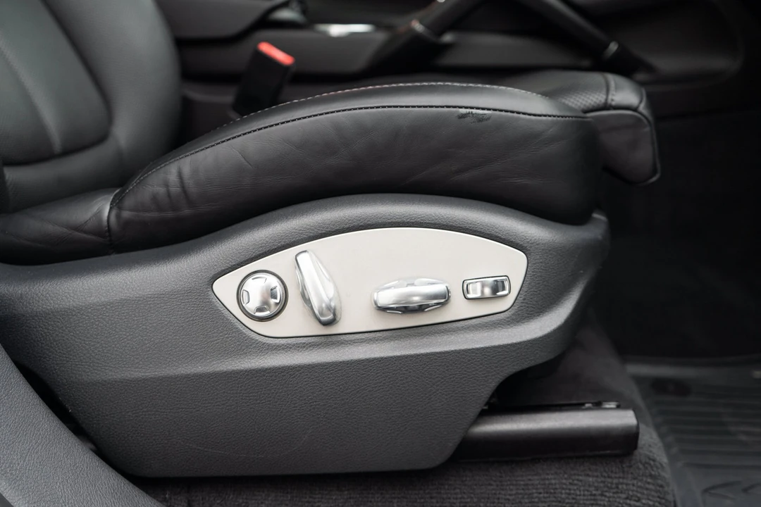 2018 Porsche 958 Cayenne S - Image 30 of 31