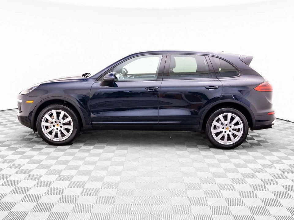 2018 Porsche 958 Cayenne S - Image 2 of 5