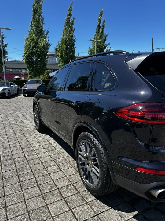 2018 Porsche 958 Cayenne - Image 3 of 8