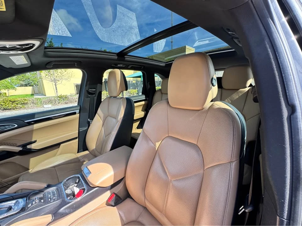 2018 Porsche 958 Cayenne - Image 12 of 14