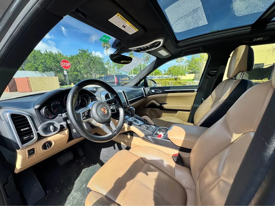 2018 Porsche 958 Cayenne - Image 11 of 14