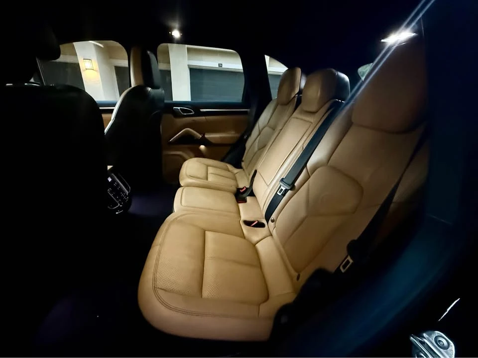 2018 Porsche 958 Cayenne - Image 9 of 9