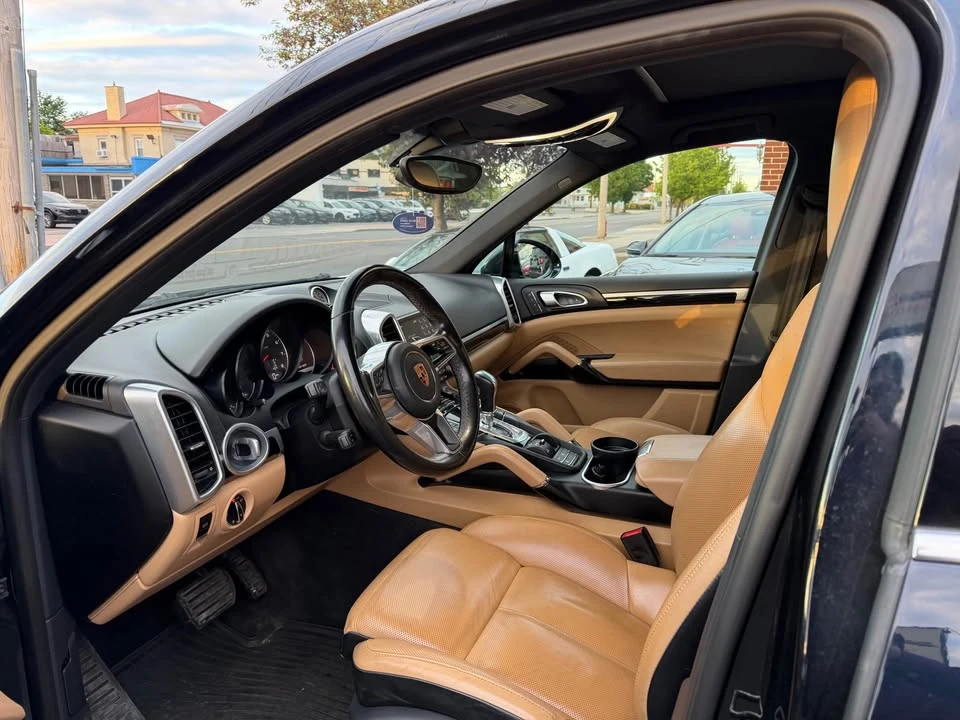 2018 Porsche 958 Cayenne - Image 8 of 13