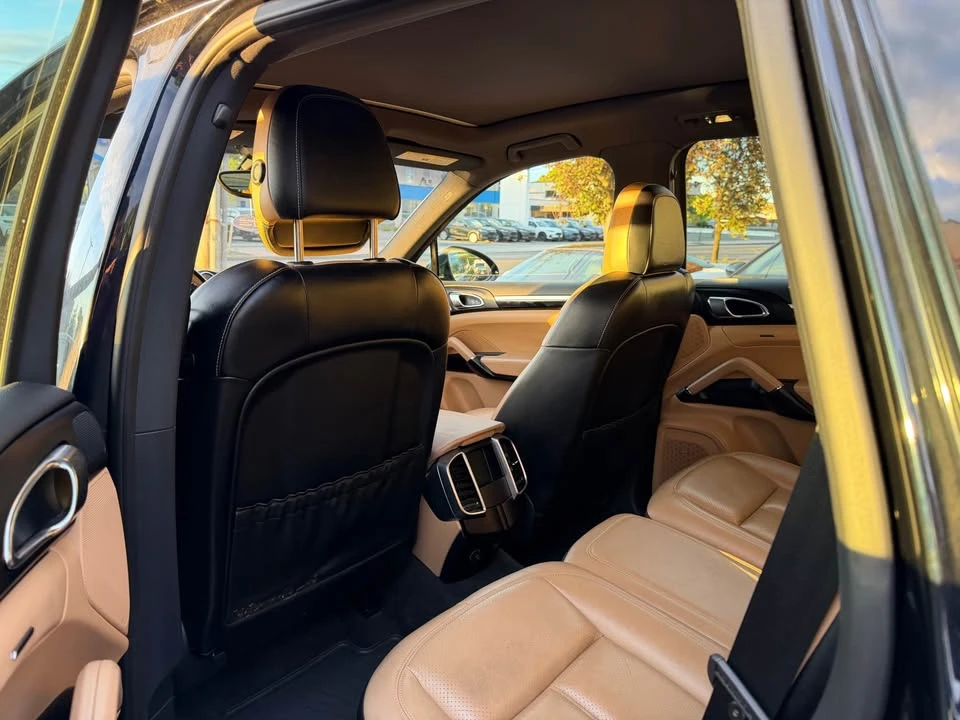 2018 Porsche 958 Cayenne - Image 9 of 13