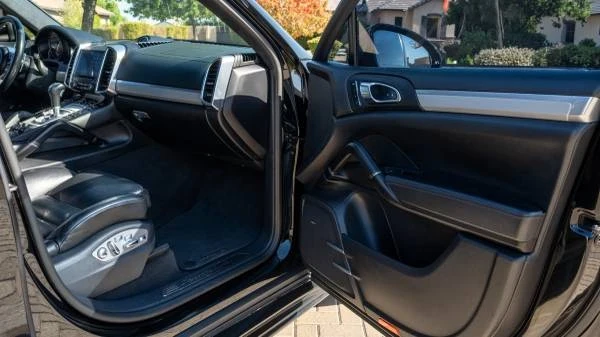 2018 Porsche 958 Cayenne Turbo - Image 18 of 21