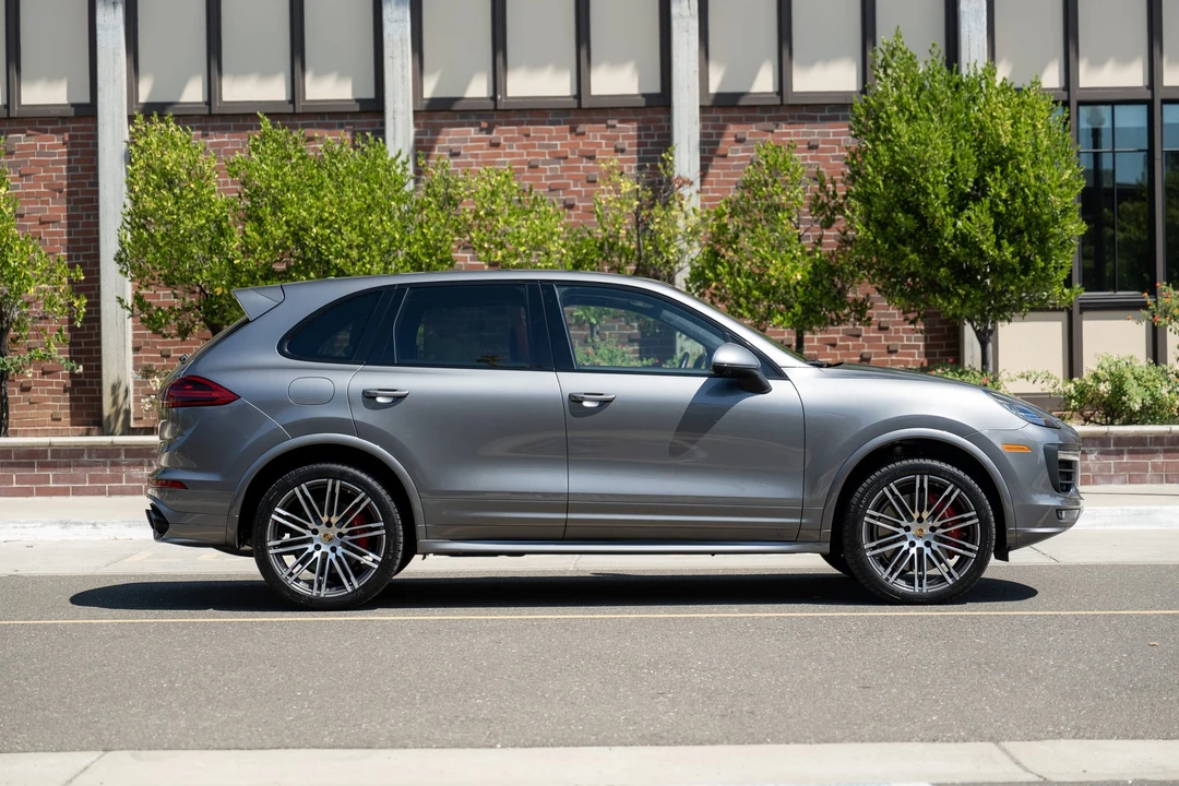 2018 Porsche 958 Cayenne Turbo - Image 27 of 31