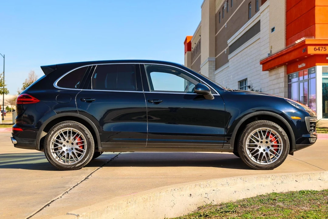 2018 Porsche 958 Cayenne Turbo - Image 3 of 31