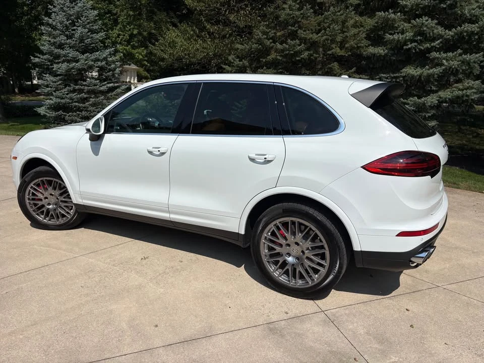 2018 Porsche 958 Cayenne Turbo - Image 2 of 4
