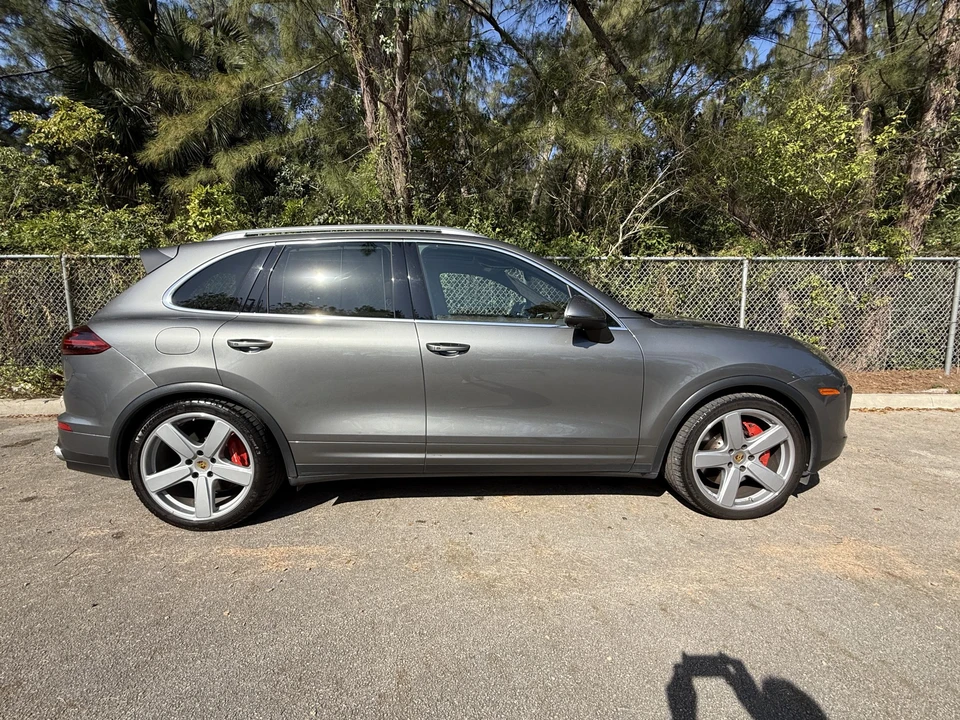 2018 Porsche 958 Cayenne Turbo - Image 9 of 31